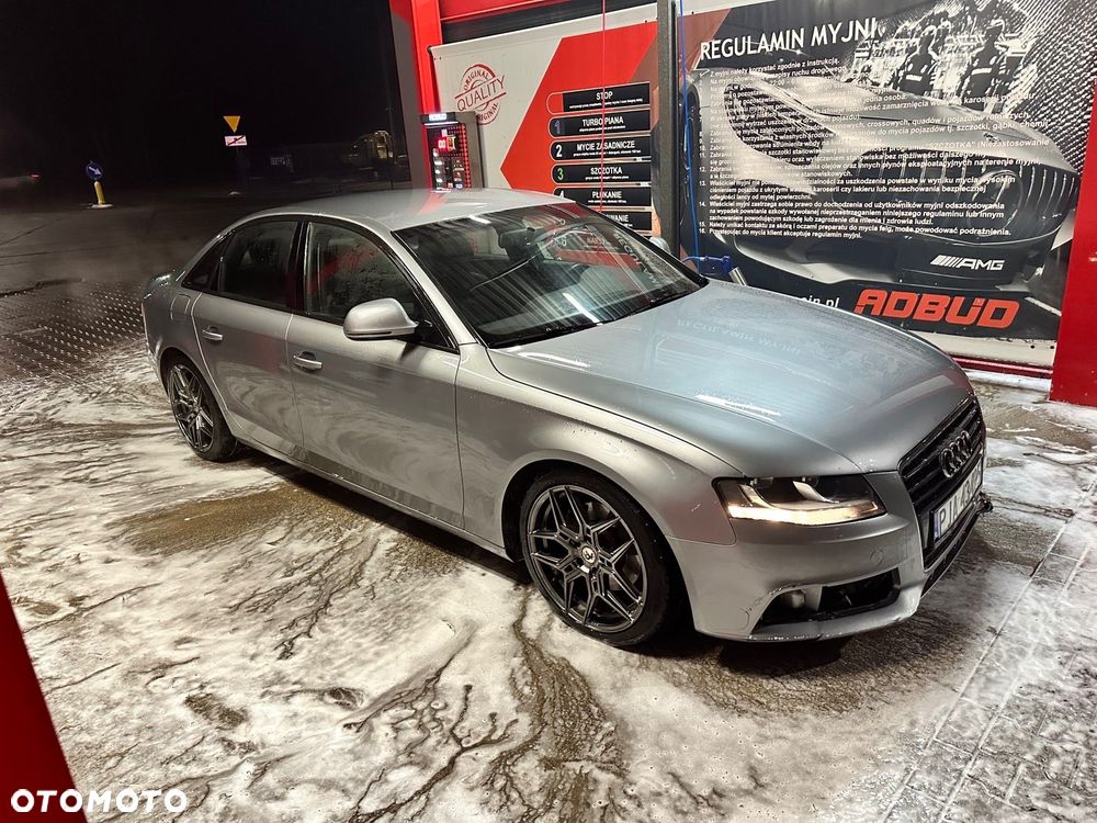 Audi A4 Limousine - 9