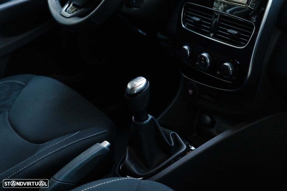 Renault Clio Sport Tourer 0.9 TCe Limited - 23