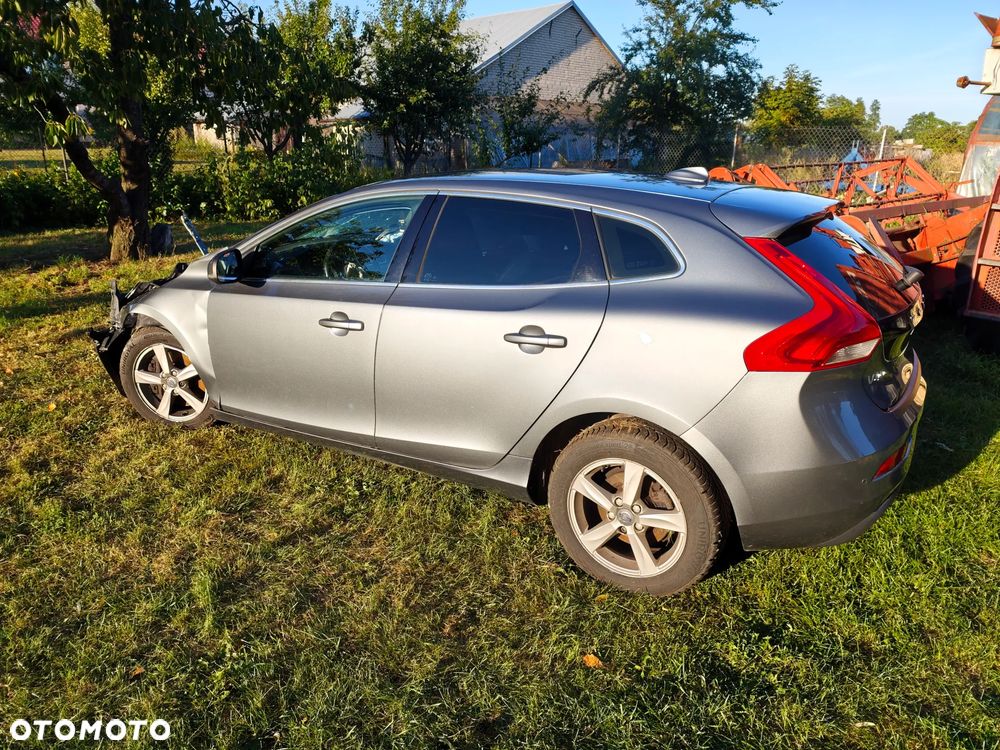 Volvo V40 D2 Geartronic Momentum - 1