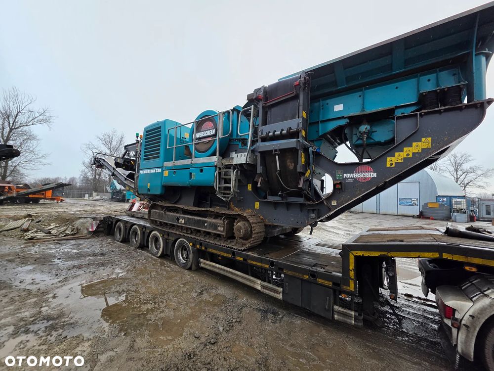 Powerscreen Premiertrak 330 - 8