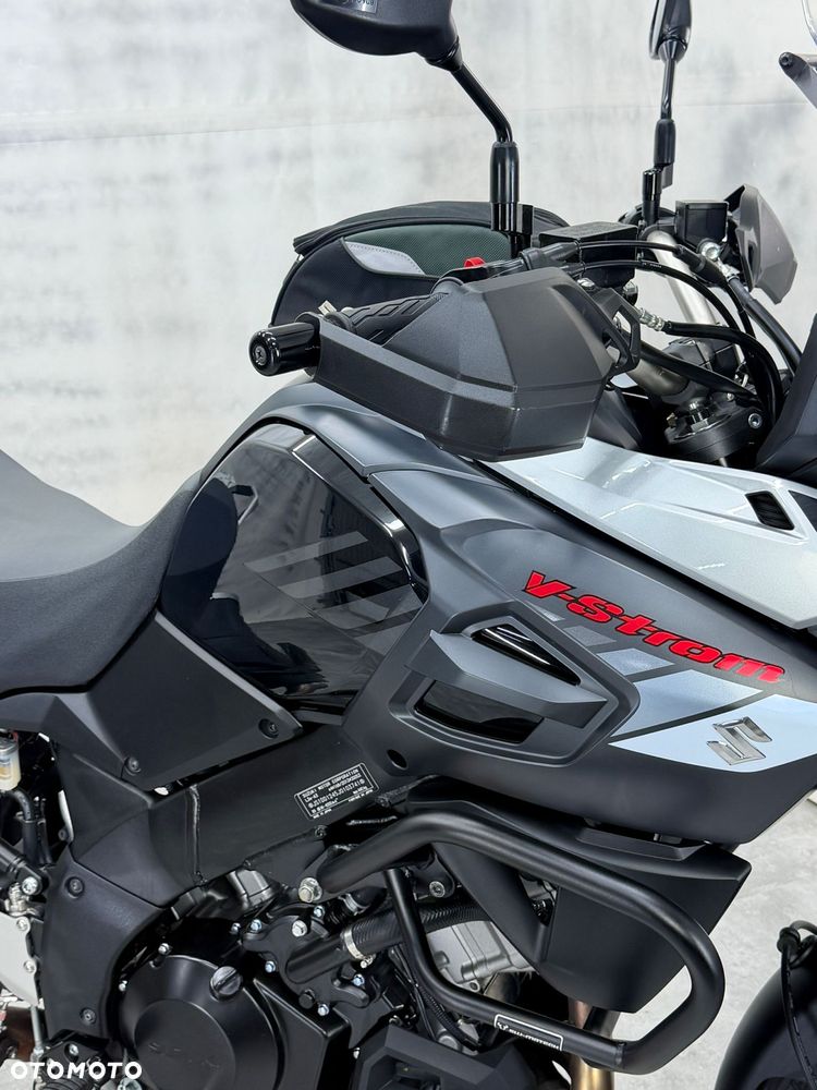 Suzuki V-STROM - 23