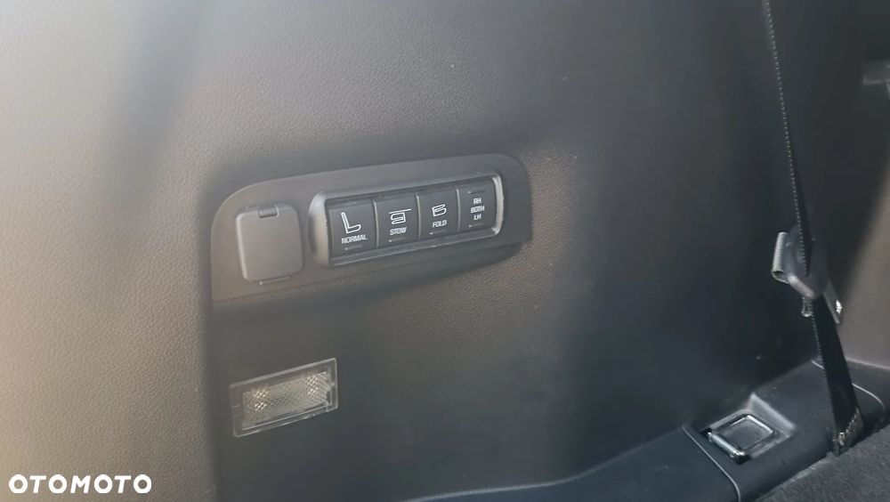 Ford Explorer - 23