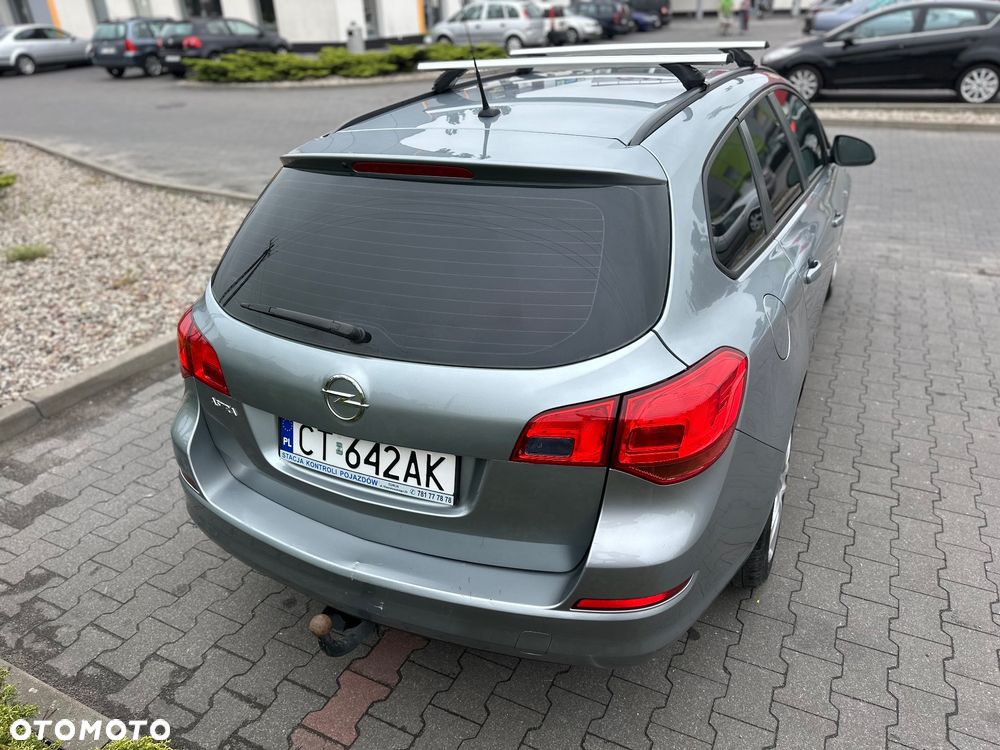 Opel Astra 1.4 - 7