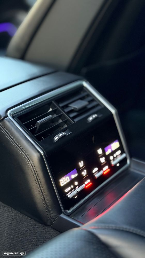 Porsche Panamera Sport Turismo 4 E-Hybrid - 12