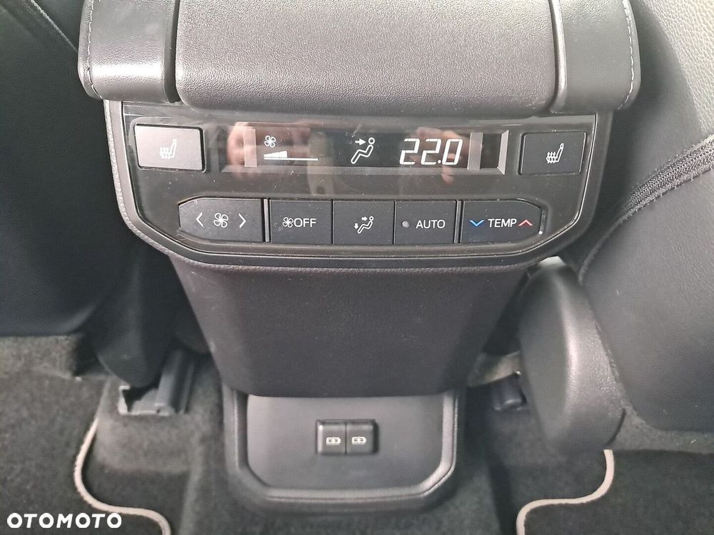 Toyota Highlander 2.5 Hybrid Executive - 20