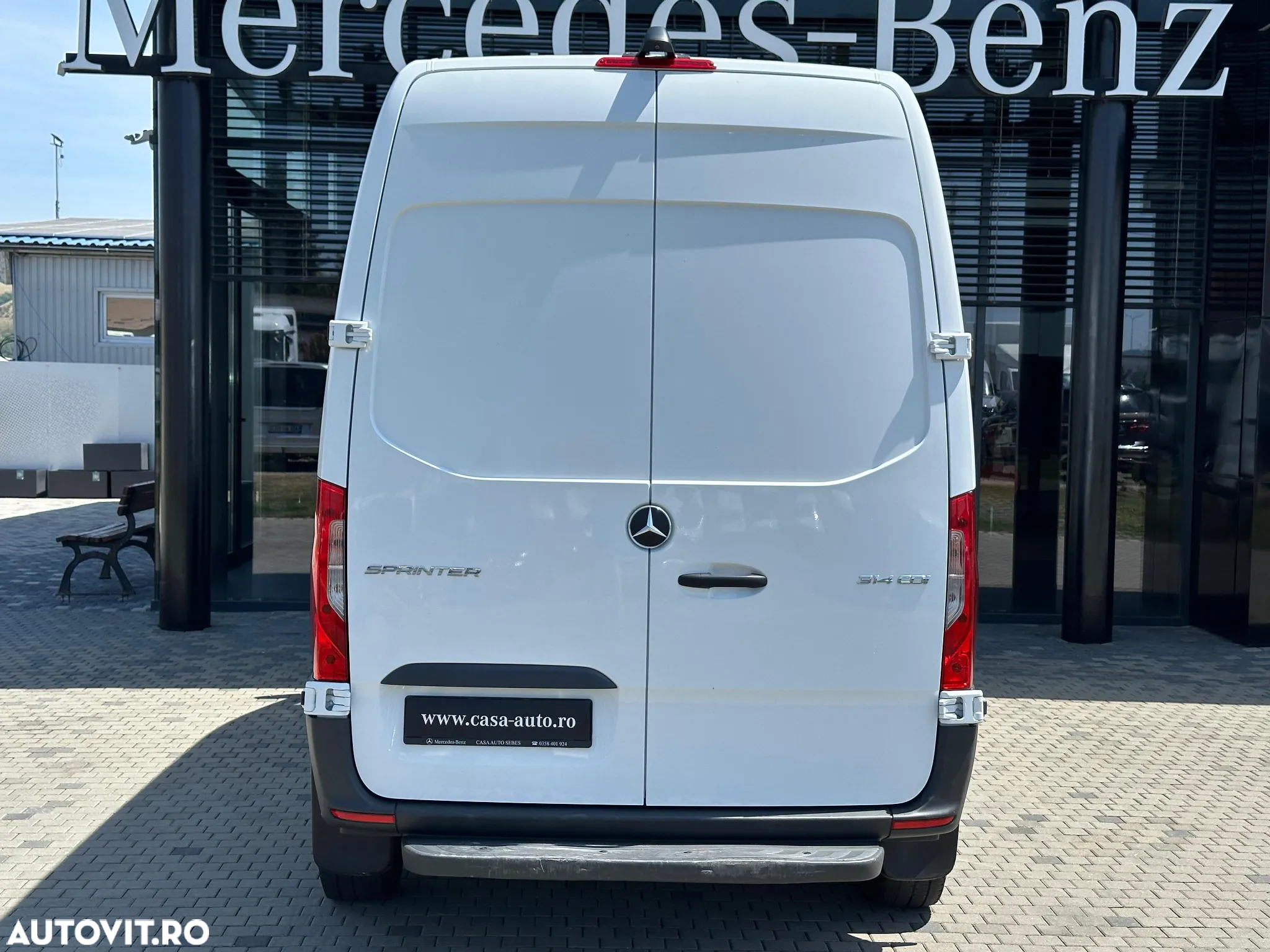 Mercedes-Benz Sprinter - 8