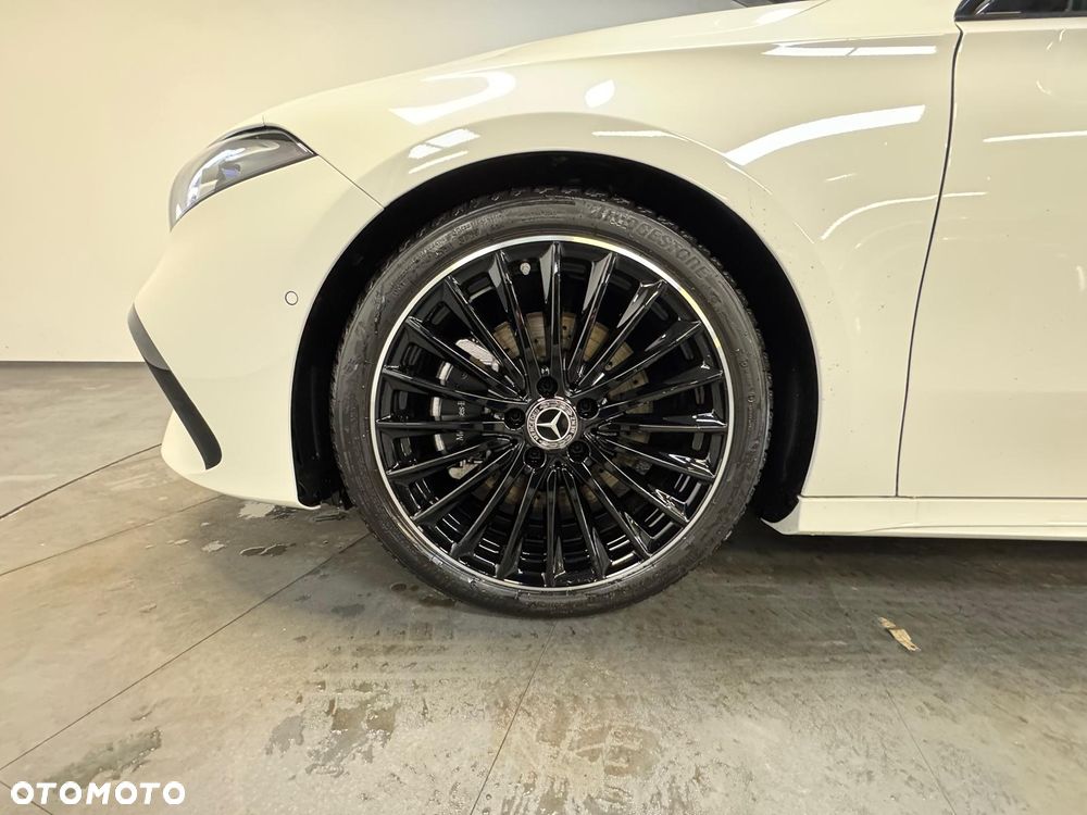 Mercedes-Benz Klasa A 220 4-Matic AMG Line 8G-DCT - 2