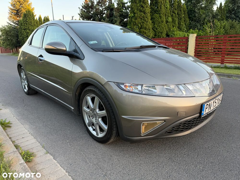 Honda Civic 1.8i-VTEC 50 Jahre Edition - 2