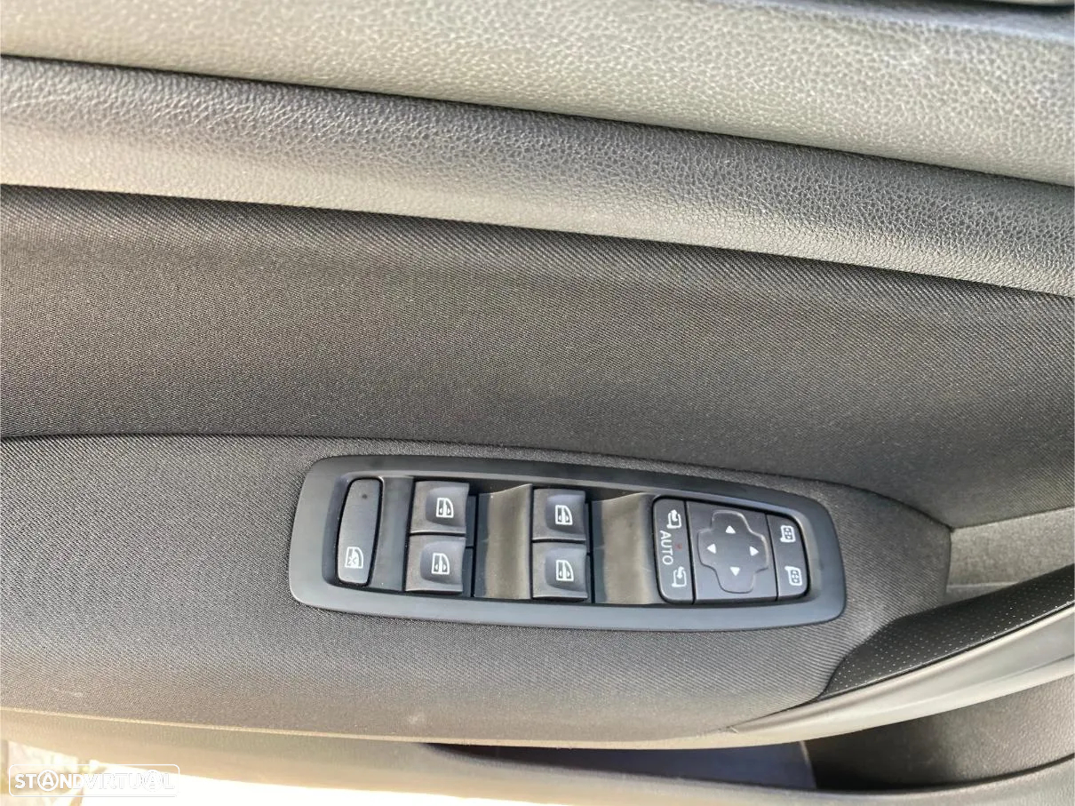 Renault Mégane 1.5 Blue dCi Intens - 12