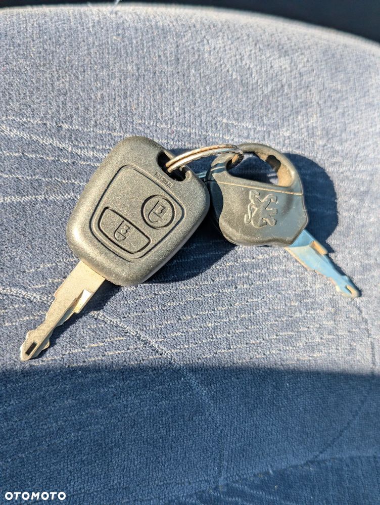 Peugeot 206 - 9