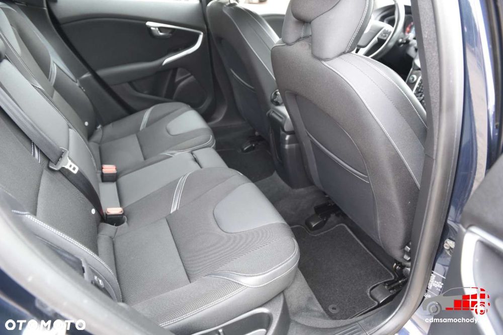 Volvo V40 - 20
