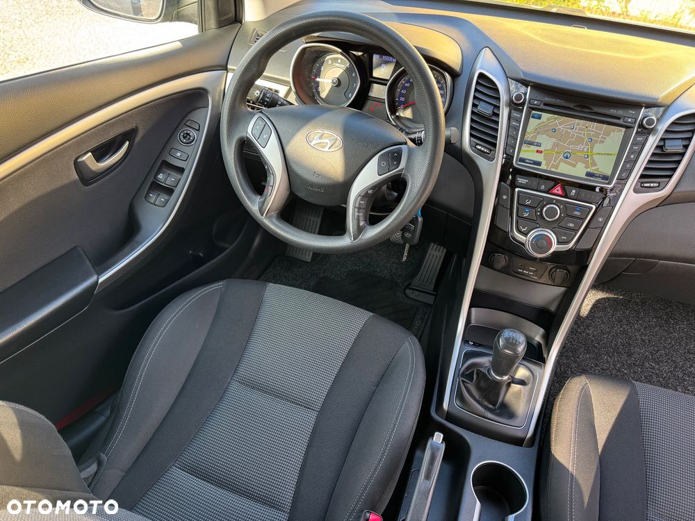 Hyundai i30 blue 1.4 Classic Navigation - 29