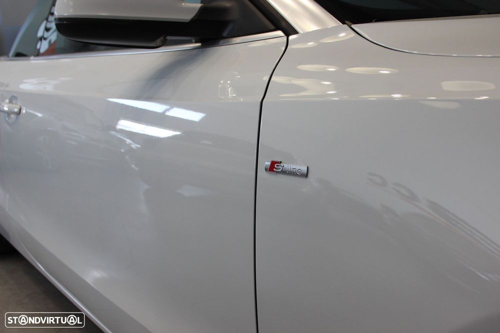 Audi A5 Cabrio 2.0 TDi S-line - 6