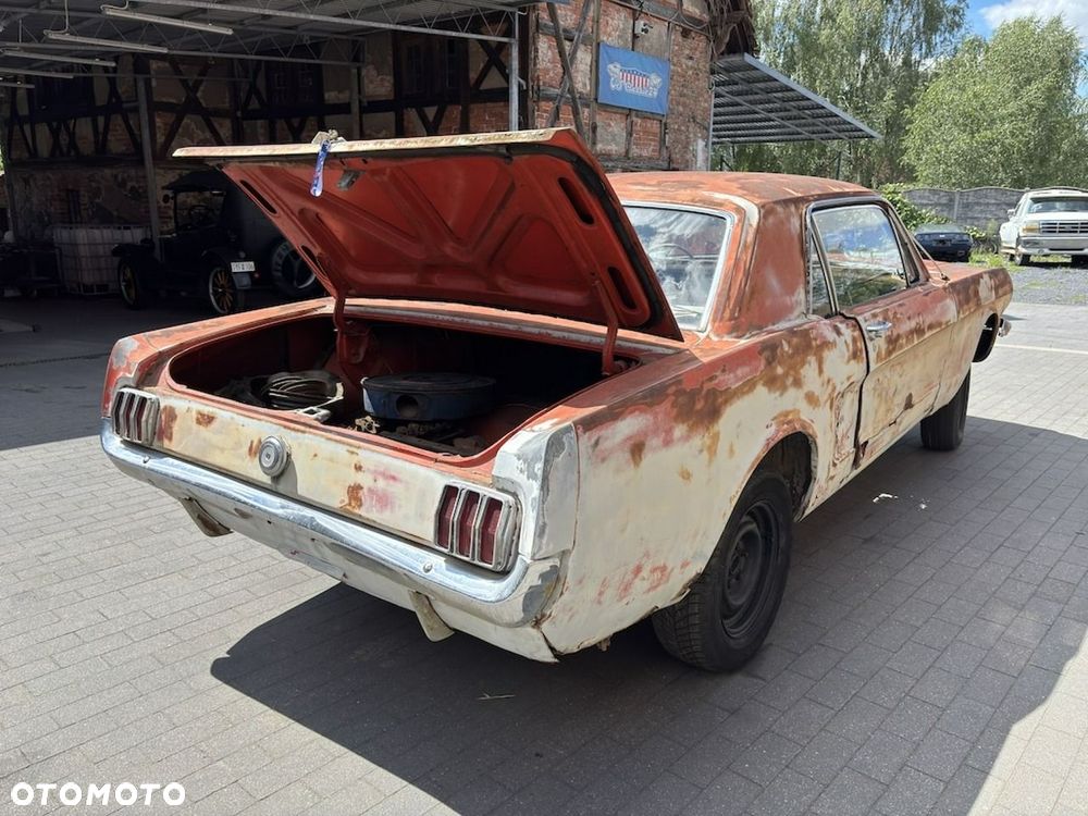 Ford Mustang - 39