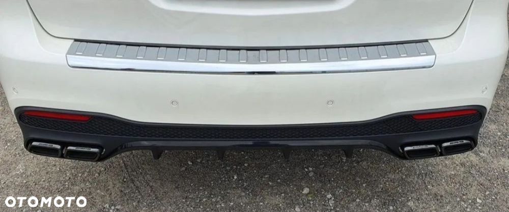 Mercedes-Benz GLS - 28