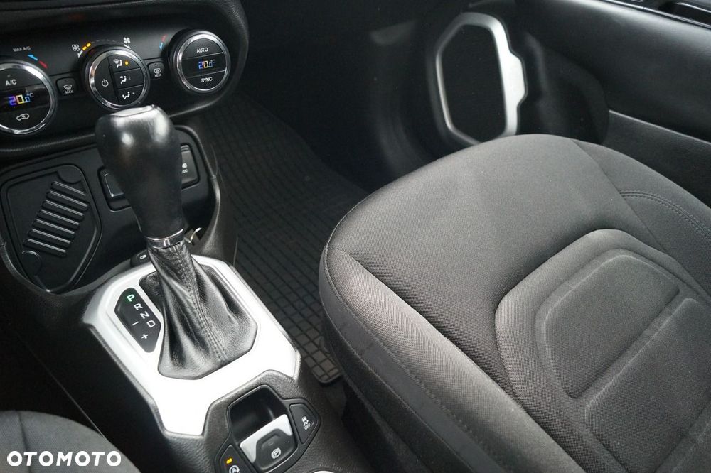 Jeep Renegade - 22