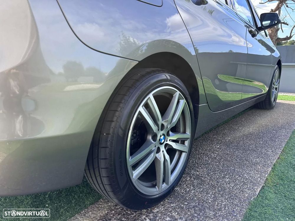 BMW 218 Active Tourer d Line Sport - 21