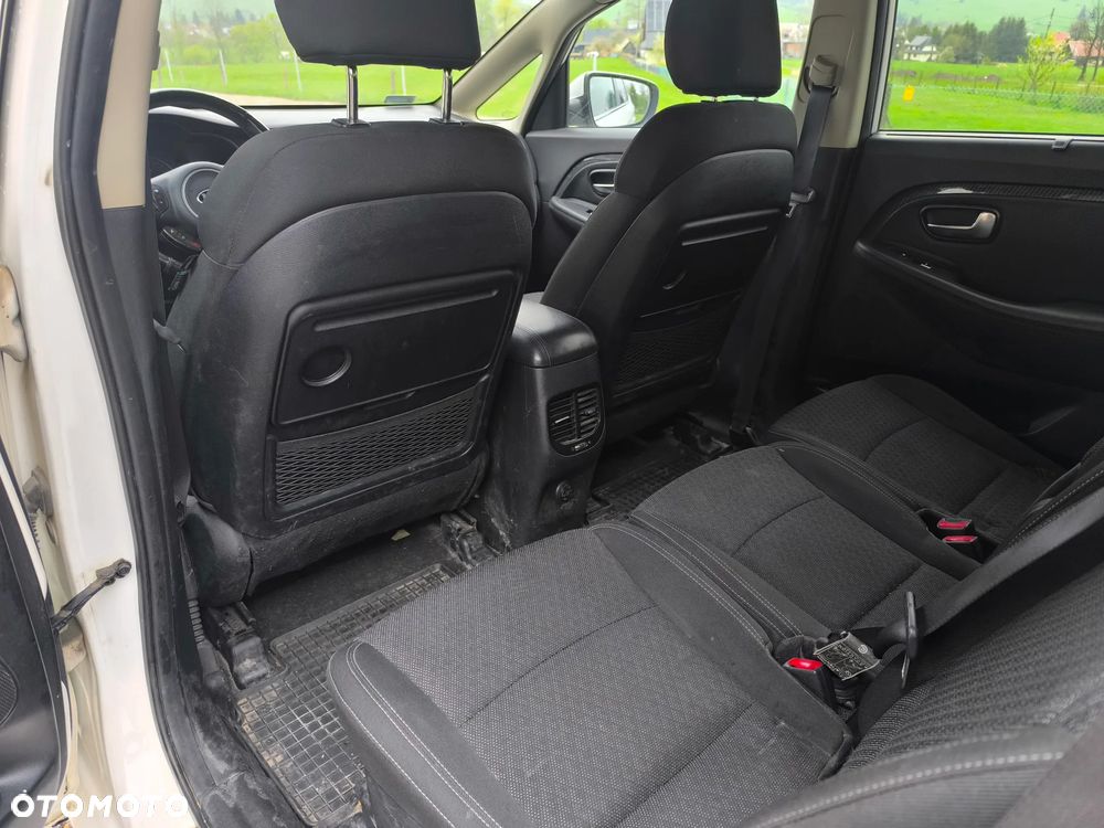 Kia Carens 1.6 GDI Business Line 7os EU6 - 15
