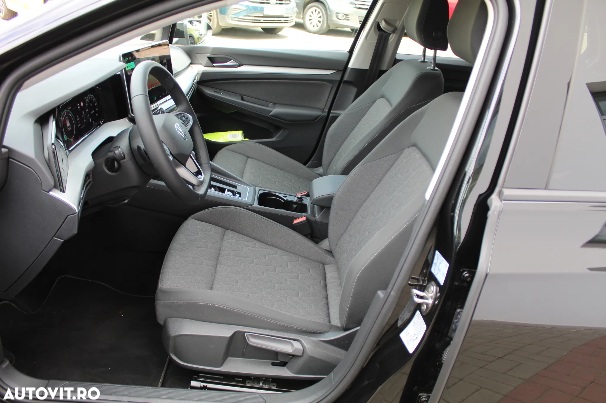 Volkswagen Golf 2.0 TDI DSG Life - 16