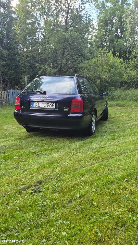 Audi A4 Avant 2.6 - 11
