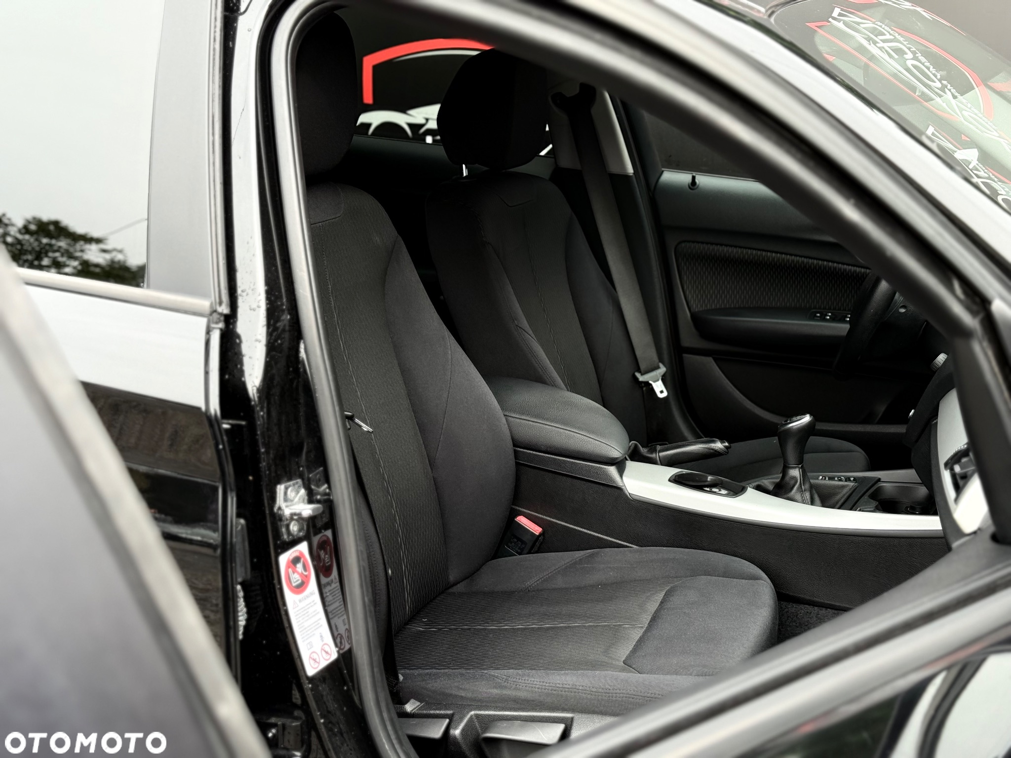 BMW Seria 1 120d Sport Line - 32
