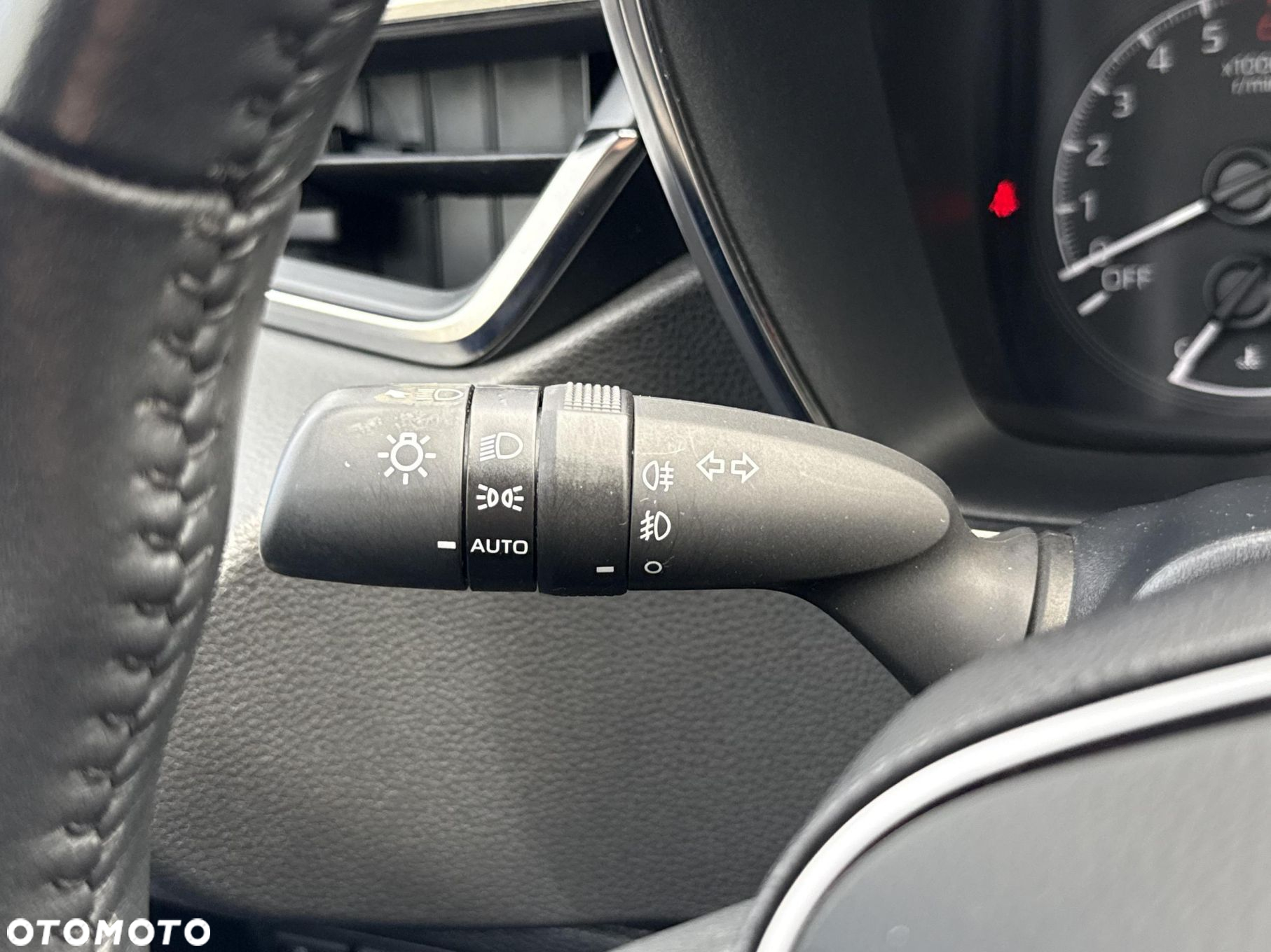 Toyota Corolla - 23
