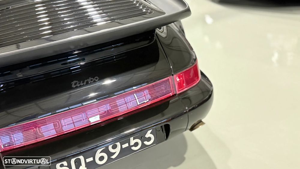 Porsche 911 (964) Coupé 3.3 Turbo II - 11