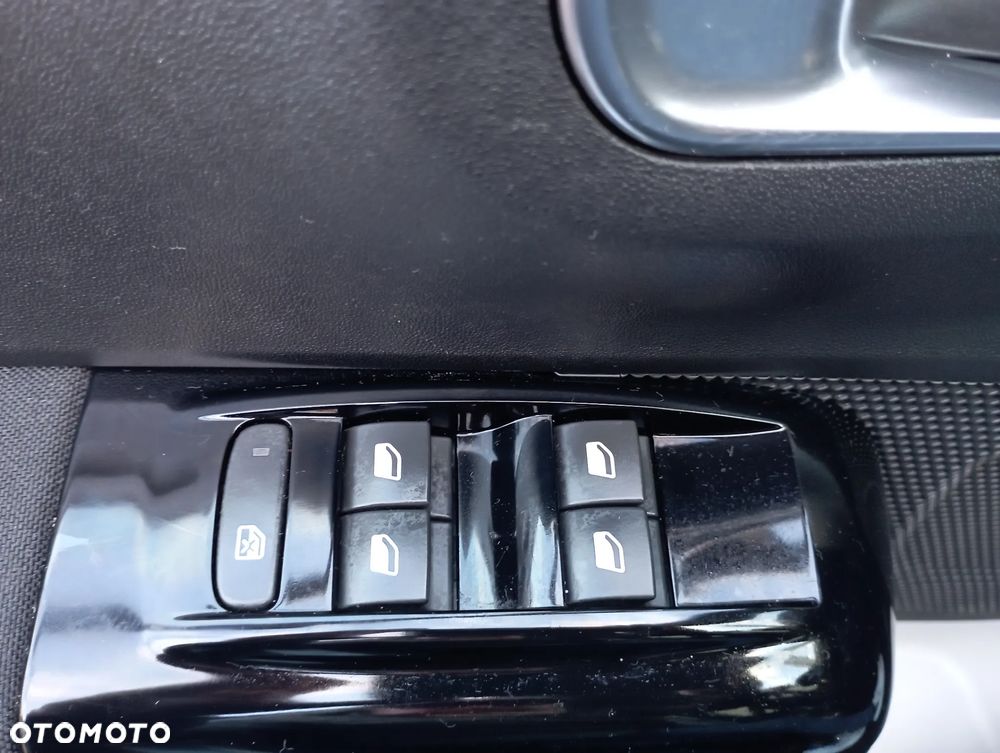 Citroën C3 1.2 PureTech GPF Shine S&S - 21