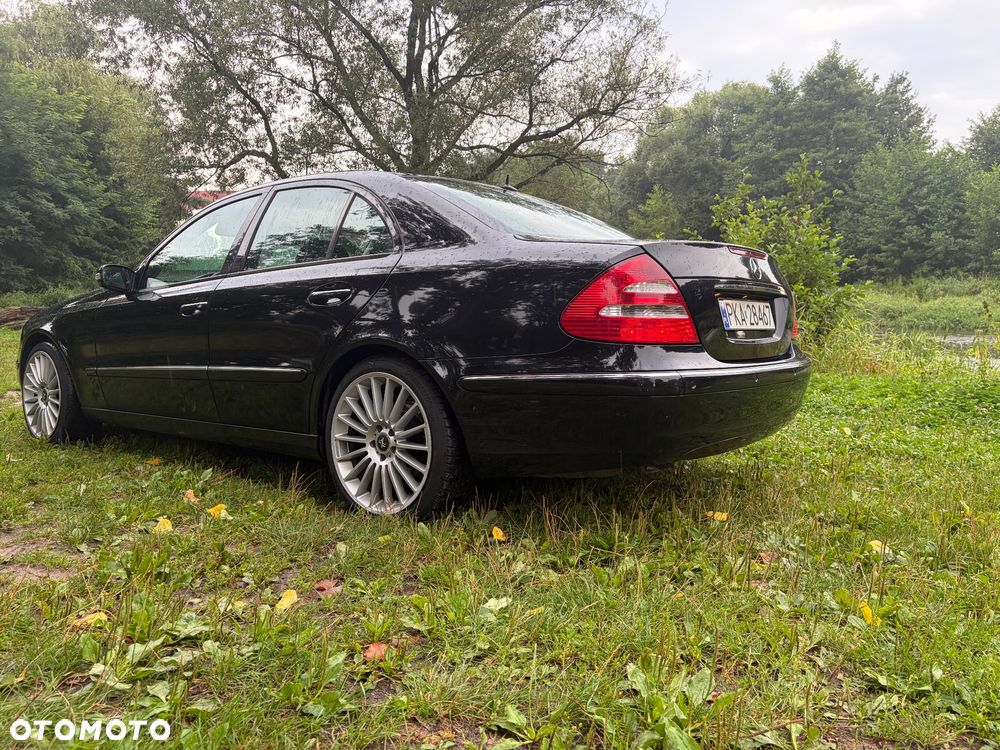 Mercedes-Benz Klasa E - 15