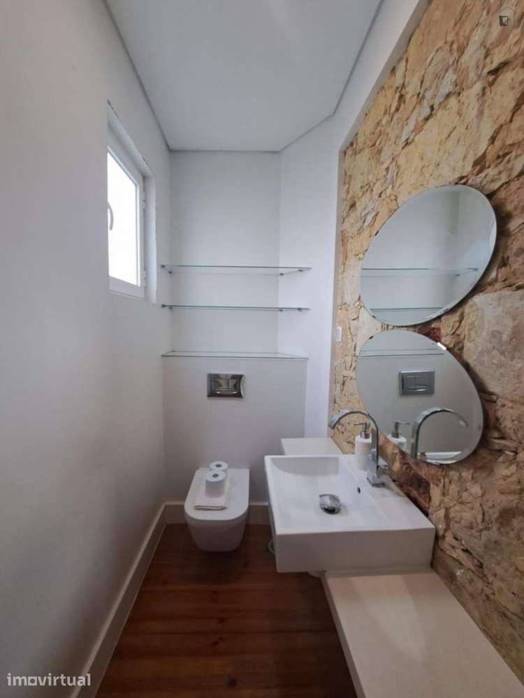 Quarto - localizado em Alameda Lisbon - Grande imagem: 2/29