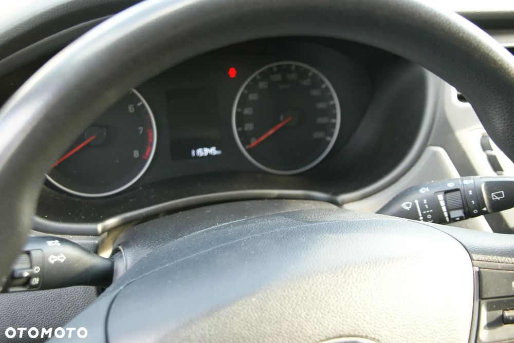 Hyundai i20 - 12