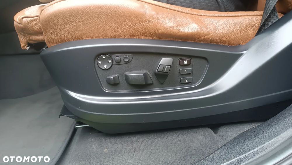BMW X5 3.0sd xDrive - 23