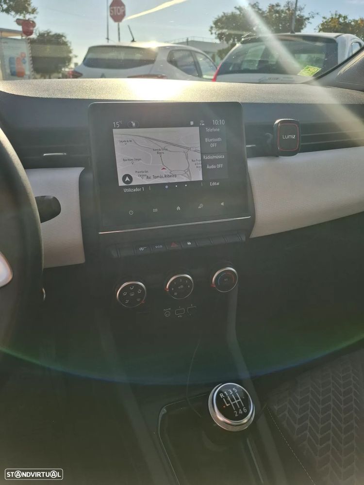 Renault Clio 1.0 TCe Limited Bi-Fuel - 9