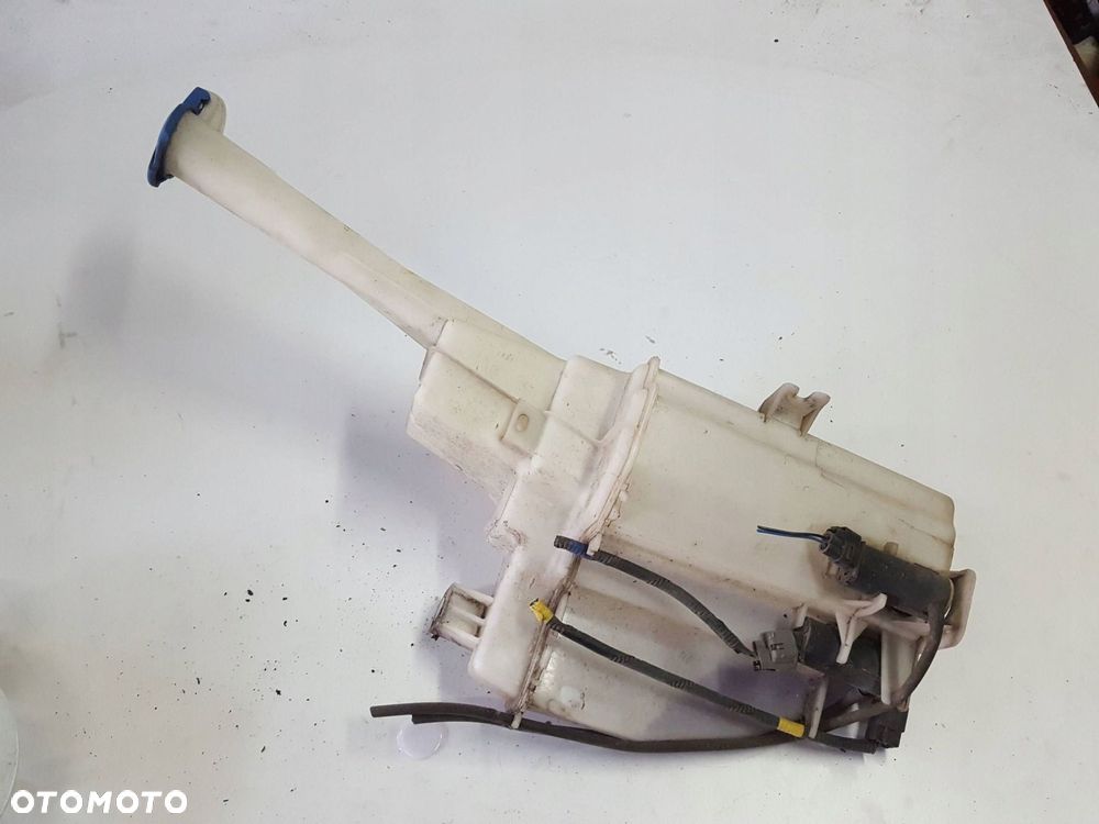 KIA SPORTAGE 3 III 10-15r ZBIORNICZEK SPRYSKIWACZY - 1