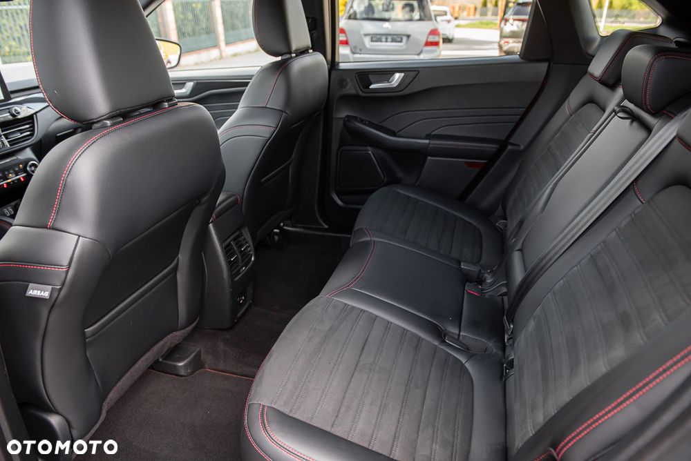 Ford Kuga 2.5 Duratec FHEV ST-LINE X - 33