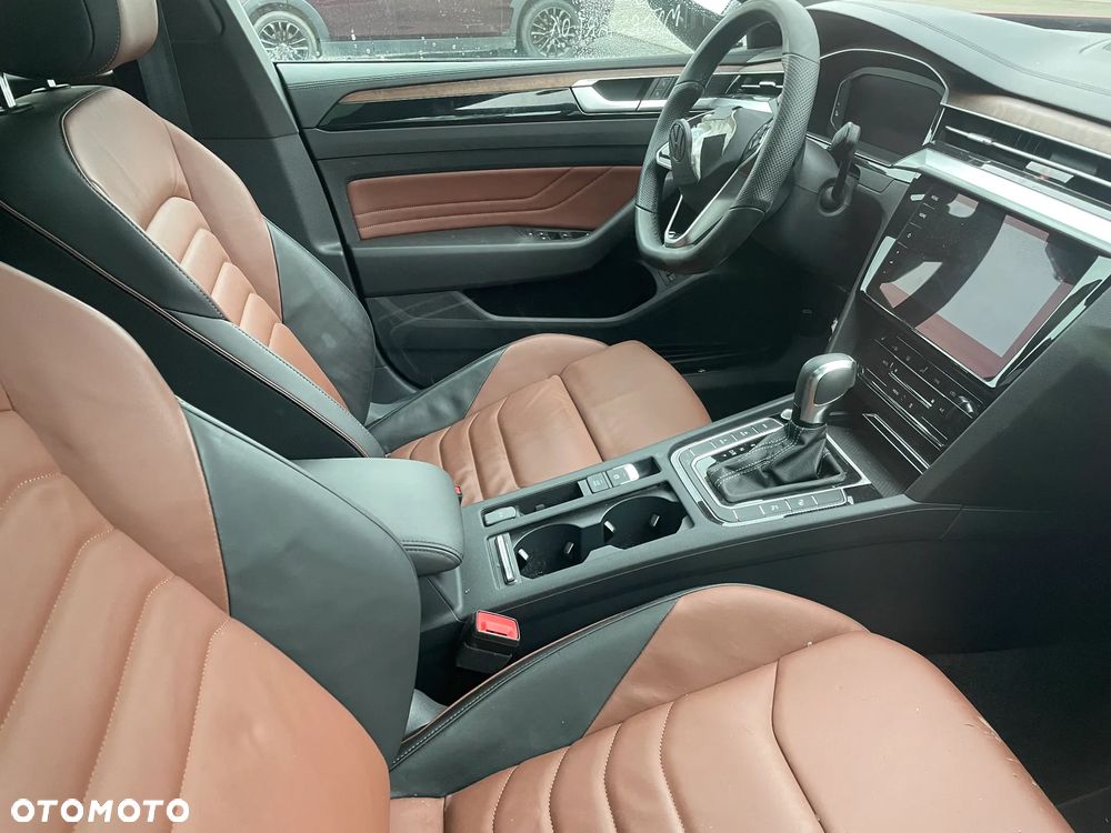 Volkswagen Arteon 2.0 TDI SCR DSG R-Line - 3