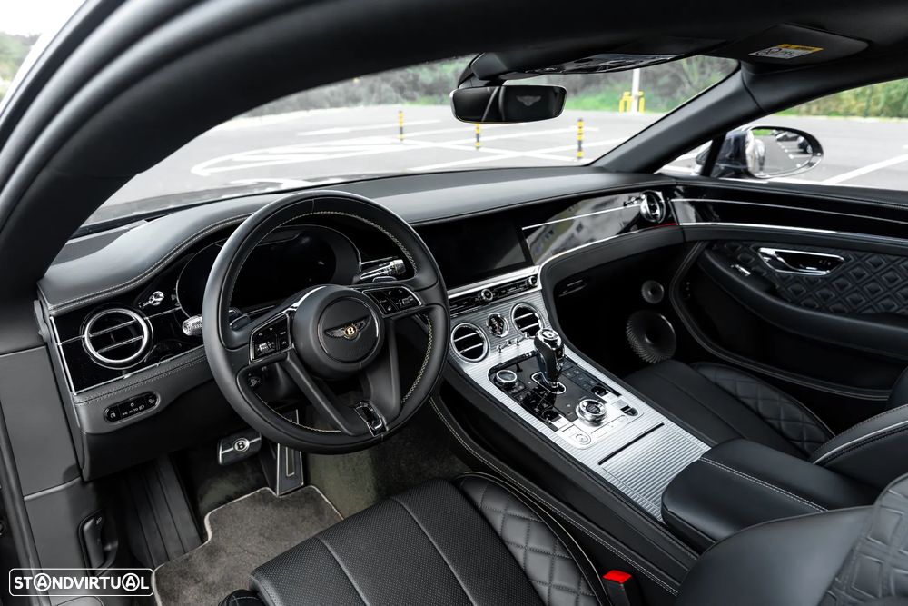 Bentley Continental GT W12 - 32