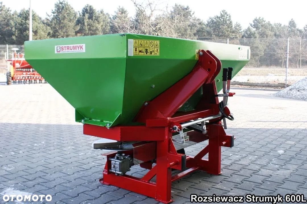 Rozsiewacz Nawozu SIEWKA STRUMYK TYTAN JANPOL 600l 700l 800l 1000l 1200l dwu tar - 11