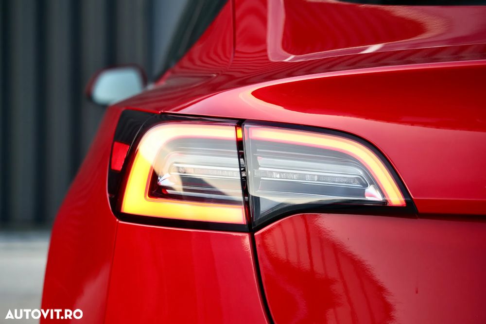 Tesla Model 3 Langstreckenbatterie Allradantrieb Dual Motor - 17