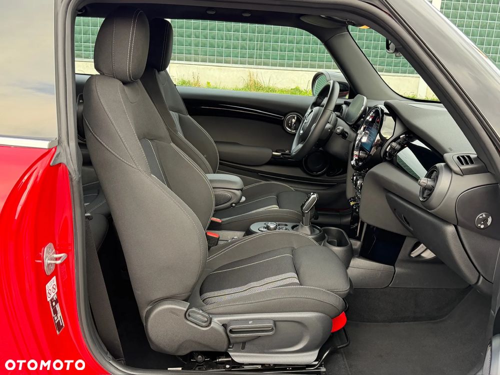 MINI Cooper SE - 12