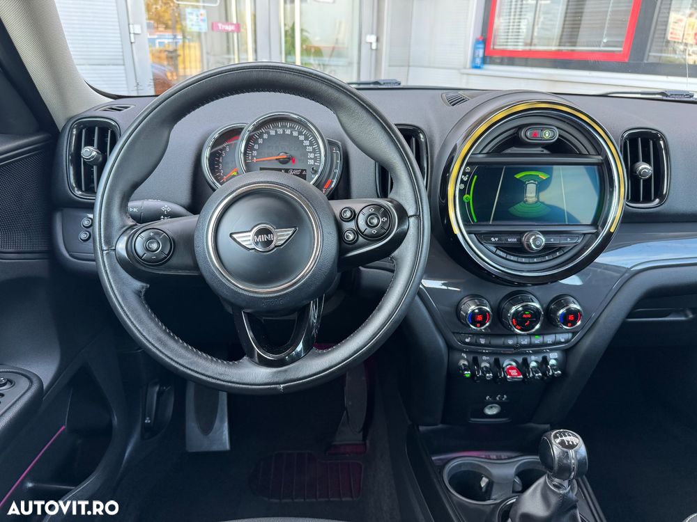 Mini Countryman Cooper ALL4 - 17