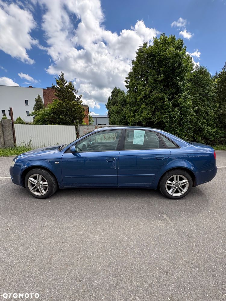 Audi A4 Limousine 1.6 - 5