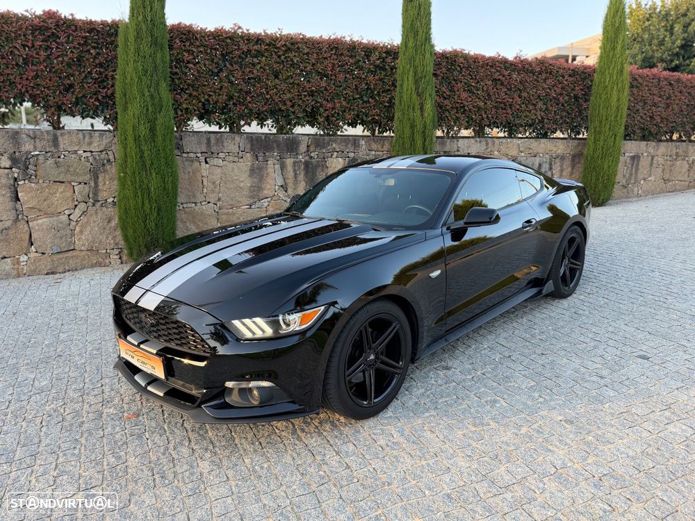 Ford Mustang 2.3 Eco Boost Aut. - 2