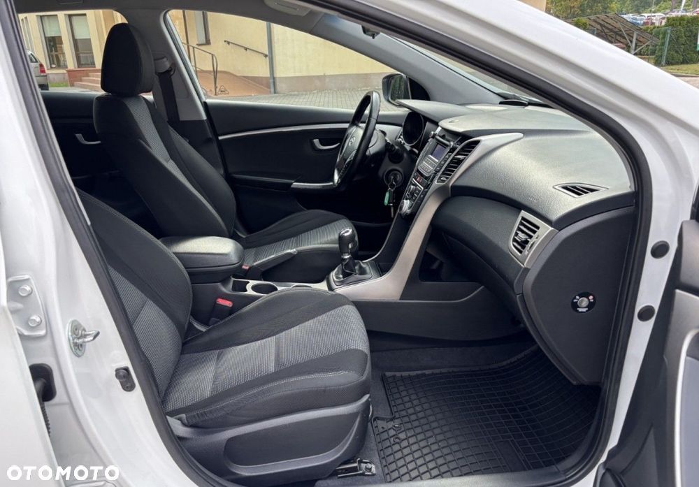 Hyundai i30 - 17