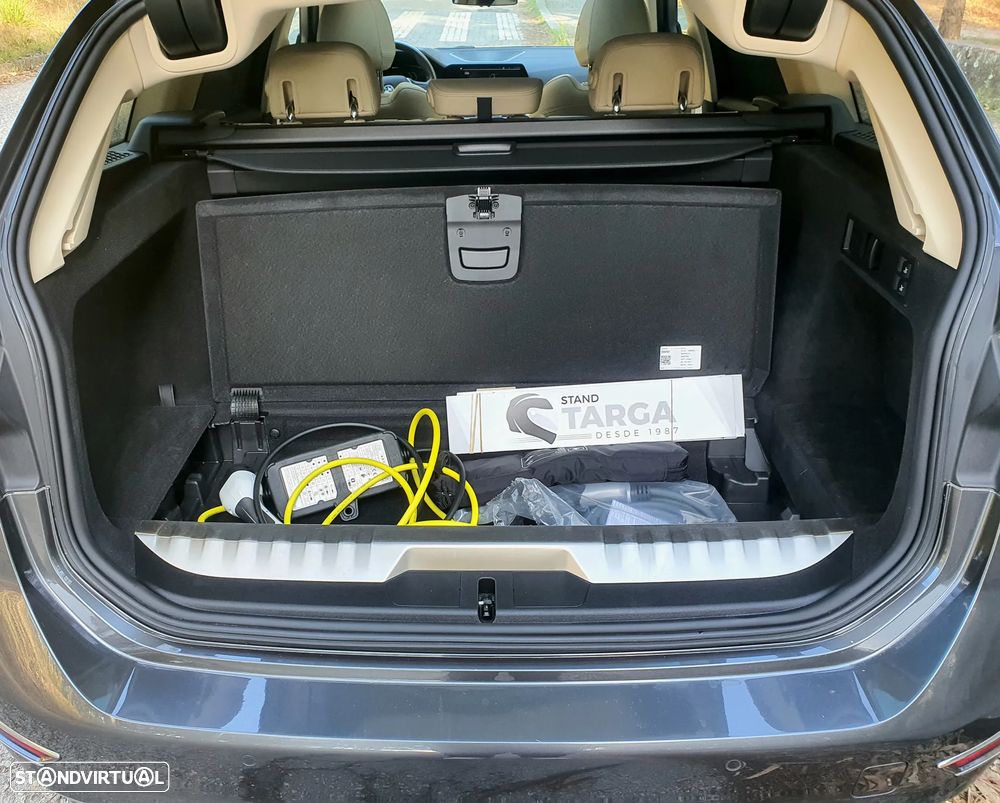 BMW 320 e Touring Line Luxury Auto - 20