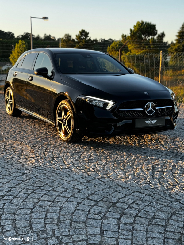 Mercedes-Benz A 250 e AMG Line