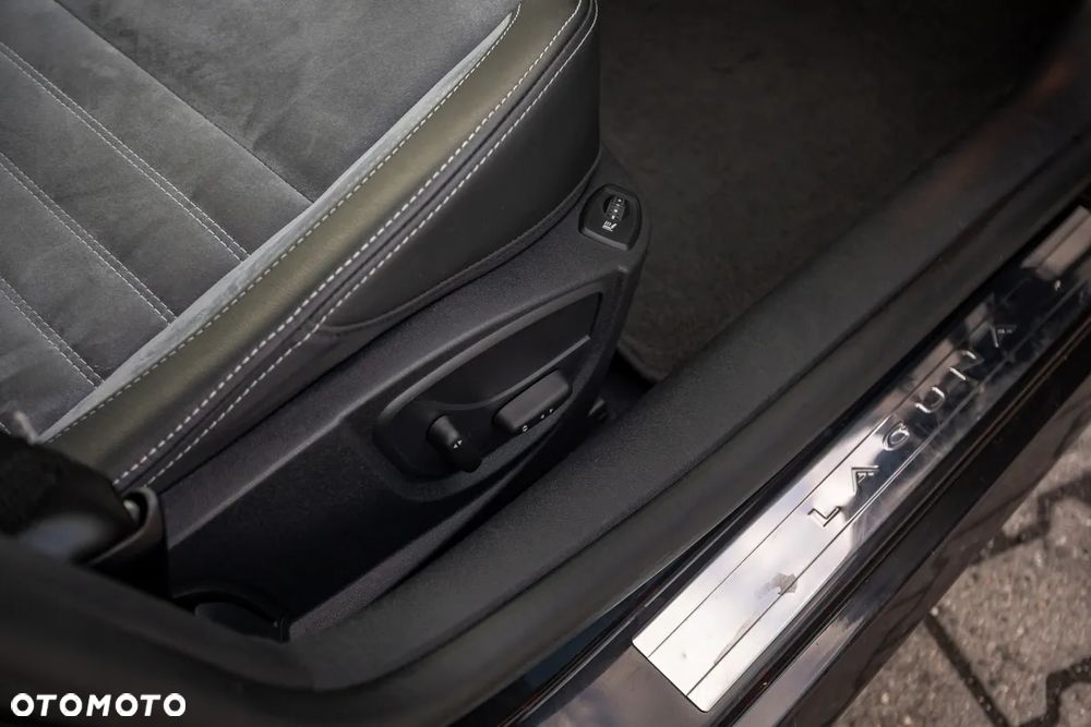 Renault Laguna dCi 175 FAP Initiale - 24