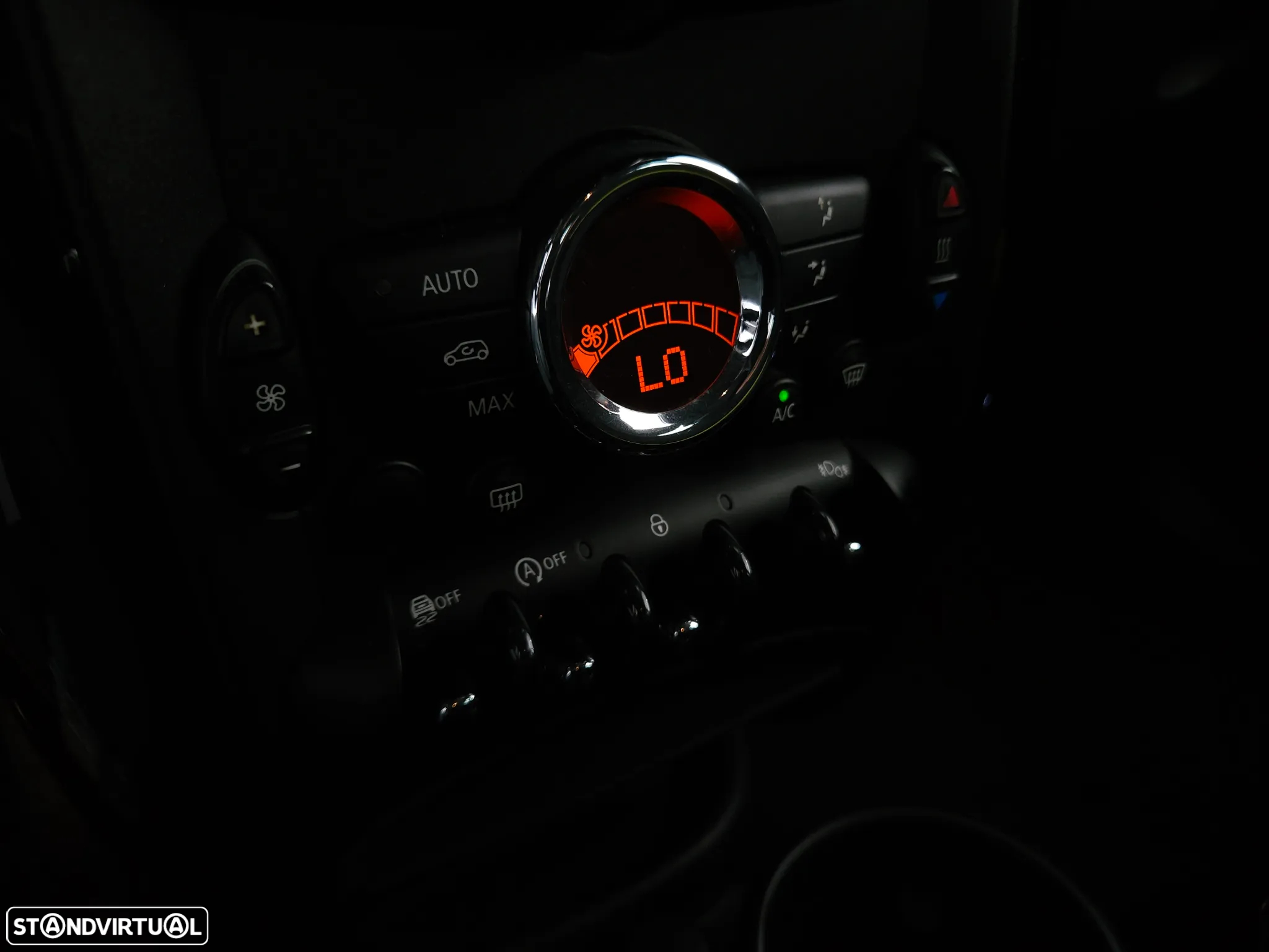 MINI Countryman One D - 15