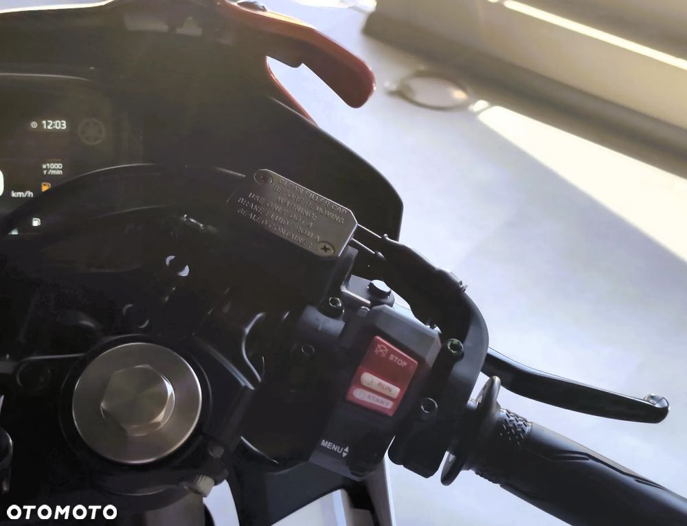 Yamaha YZF - 5