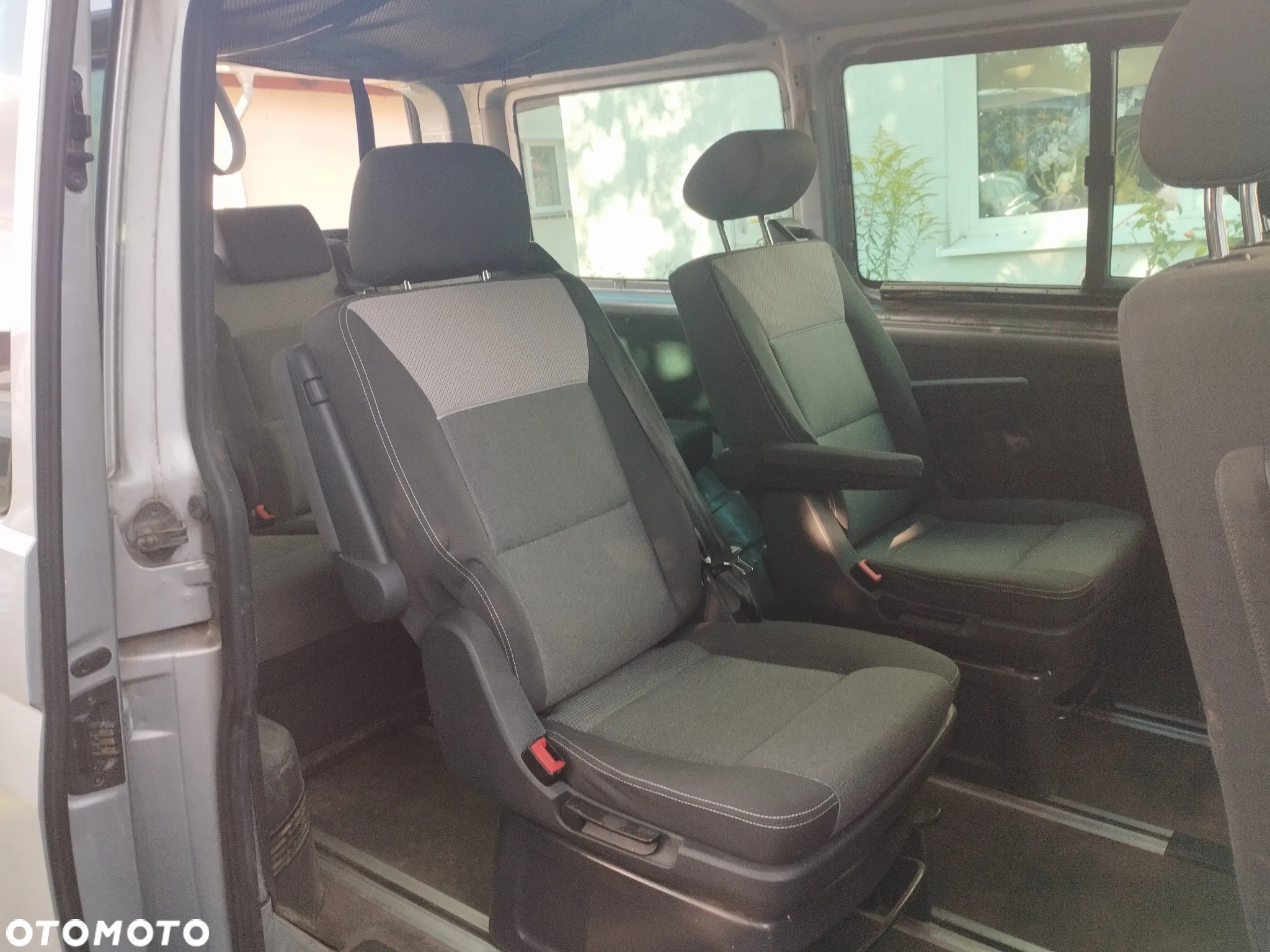 Volkswagen Multivan - 6